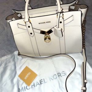 ONLY USED A HANDFUL OF TIMES!! Michael Kors large leather satchel